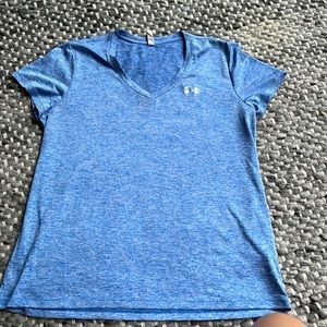 Women’s under armour workout top size XL